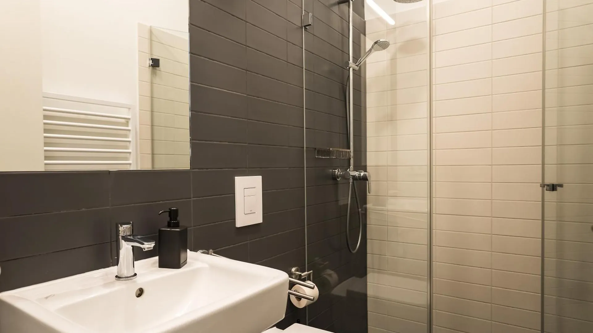 Homaris Apartments Schlueterstrasse 베를린 독일