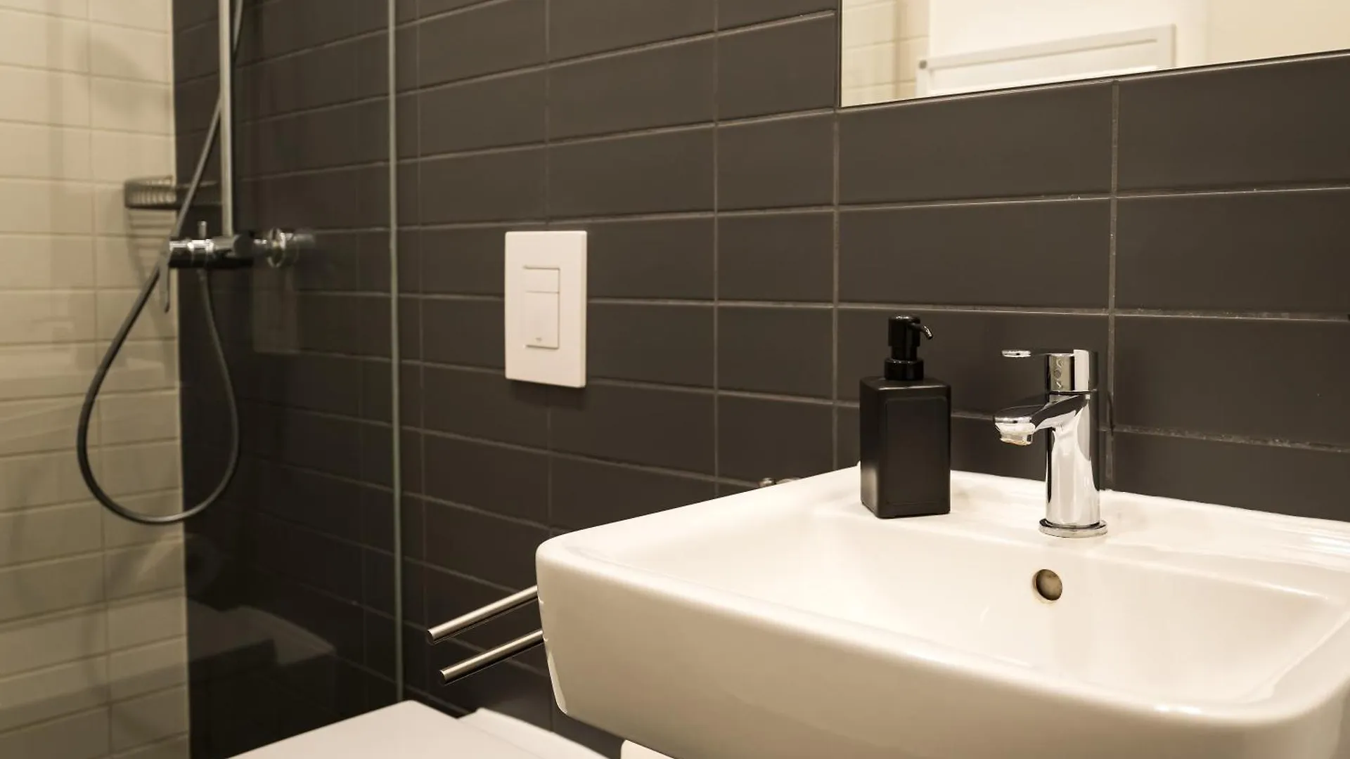 Homaris Apartments Schlueterstrasse 베를린 0*,  독일