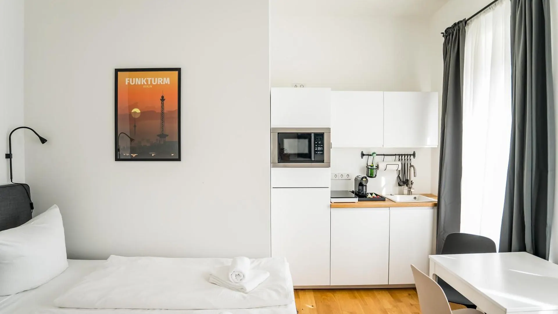 Homaris Apartments Schlueterstrasse 베를린