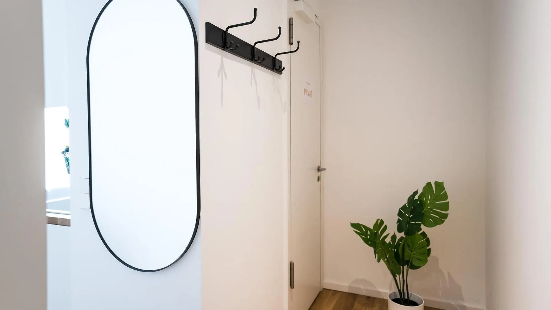 Homaris Apartments Schlueterstrasse 베를린