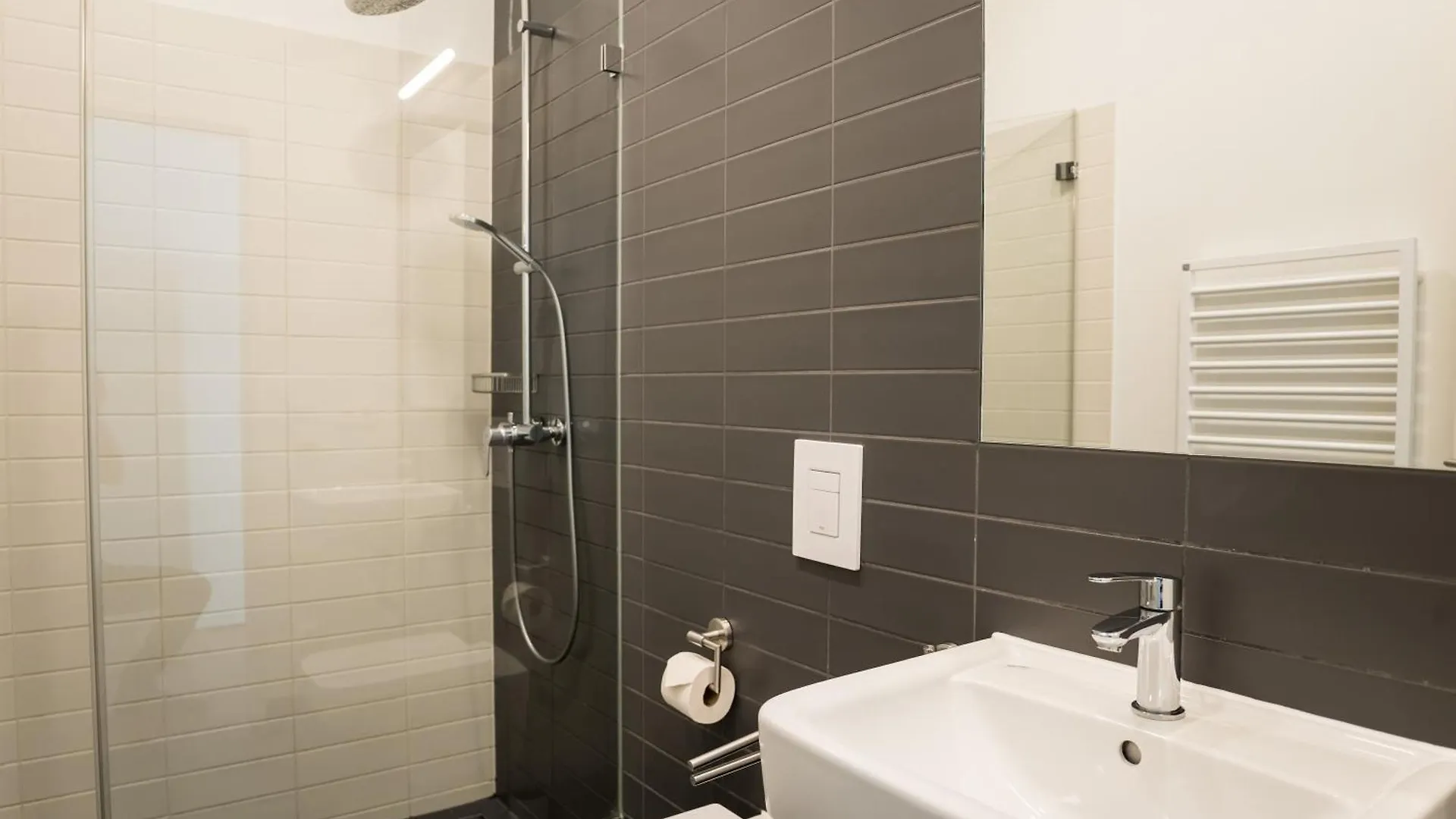 Homaris Apartments Schlueterstrasse 베를린 독일