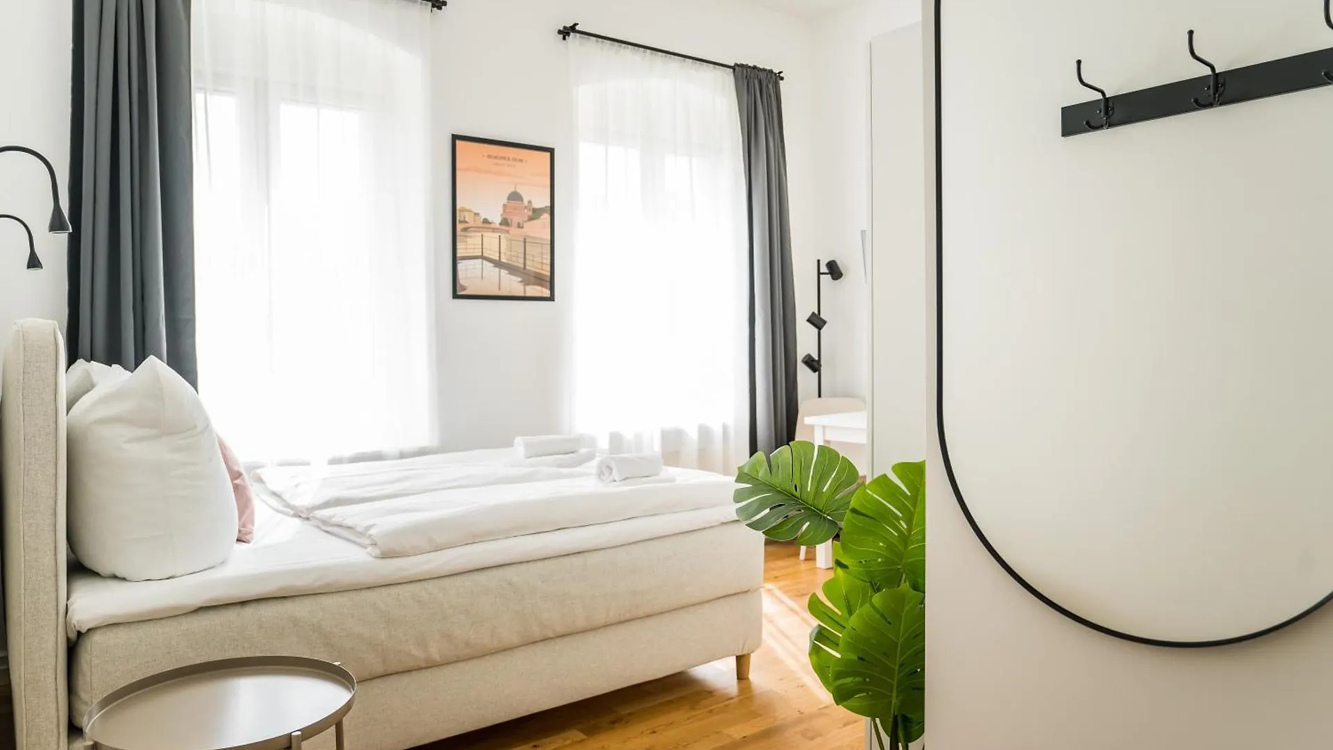 Homaris Apartments Schlueterstrasse Берлин Германия