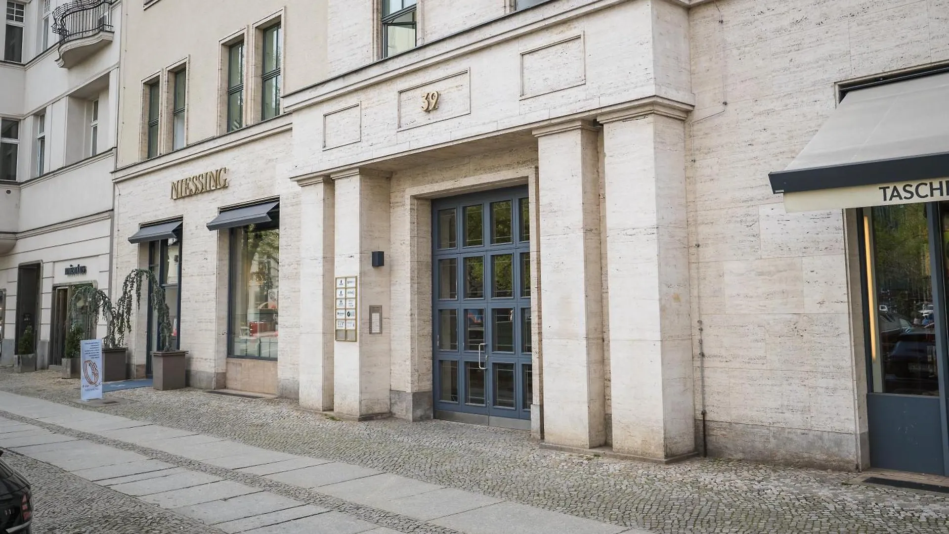 Homaris Apartments Schlueterstrasse Берлин