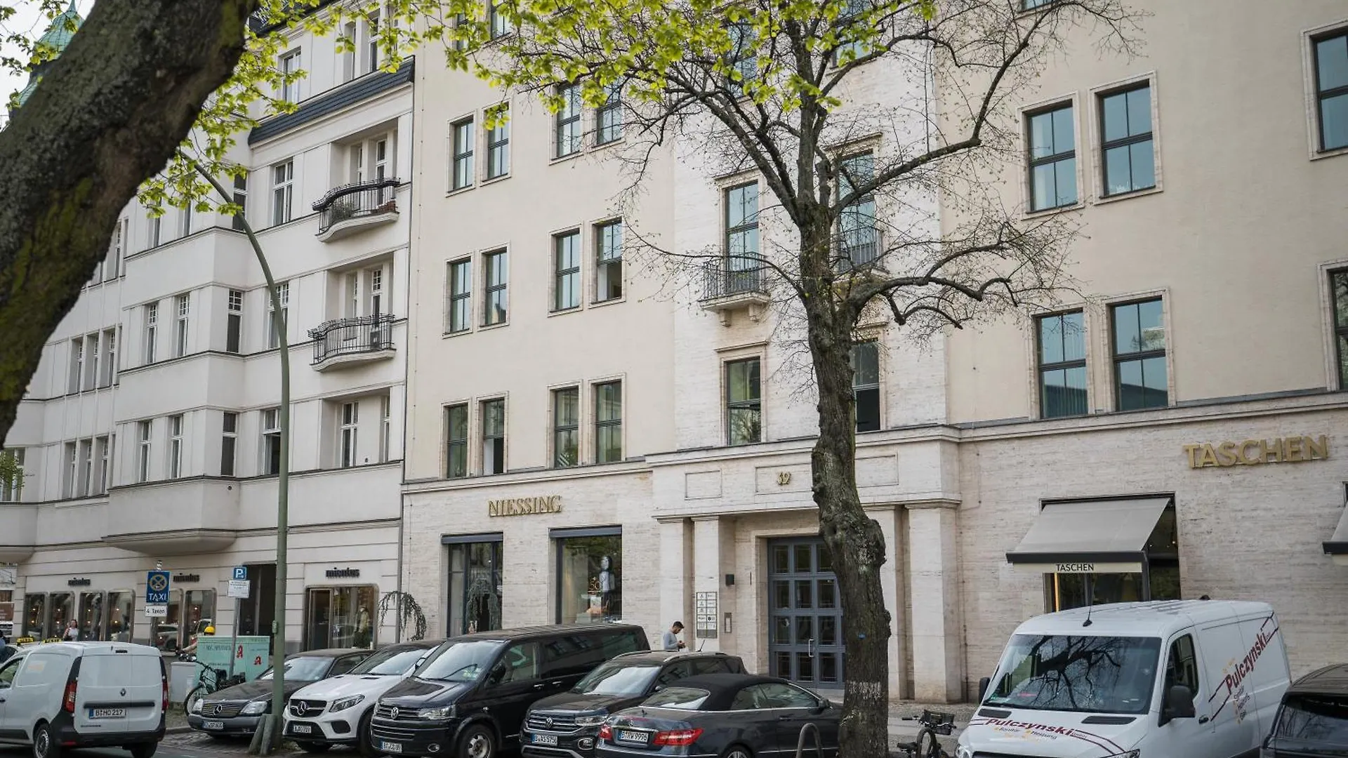 Homaris Apartments Schlueterstrasse Берлин Германия
