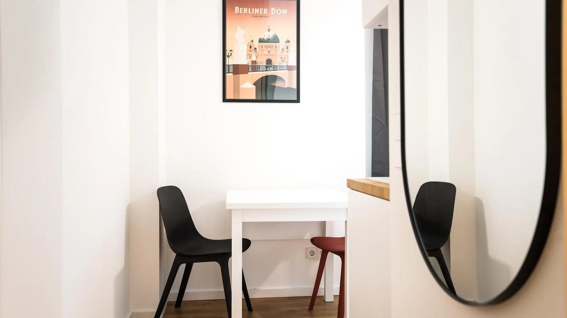 Homaris Apartments Schlueterstrasse Берлин Германия