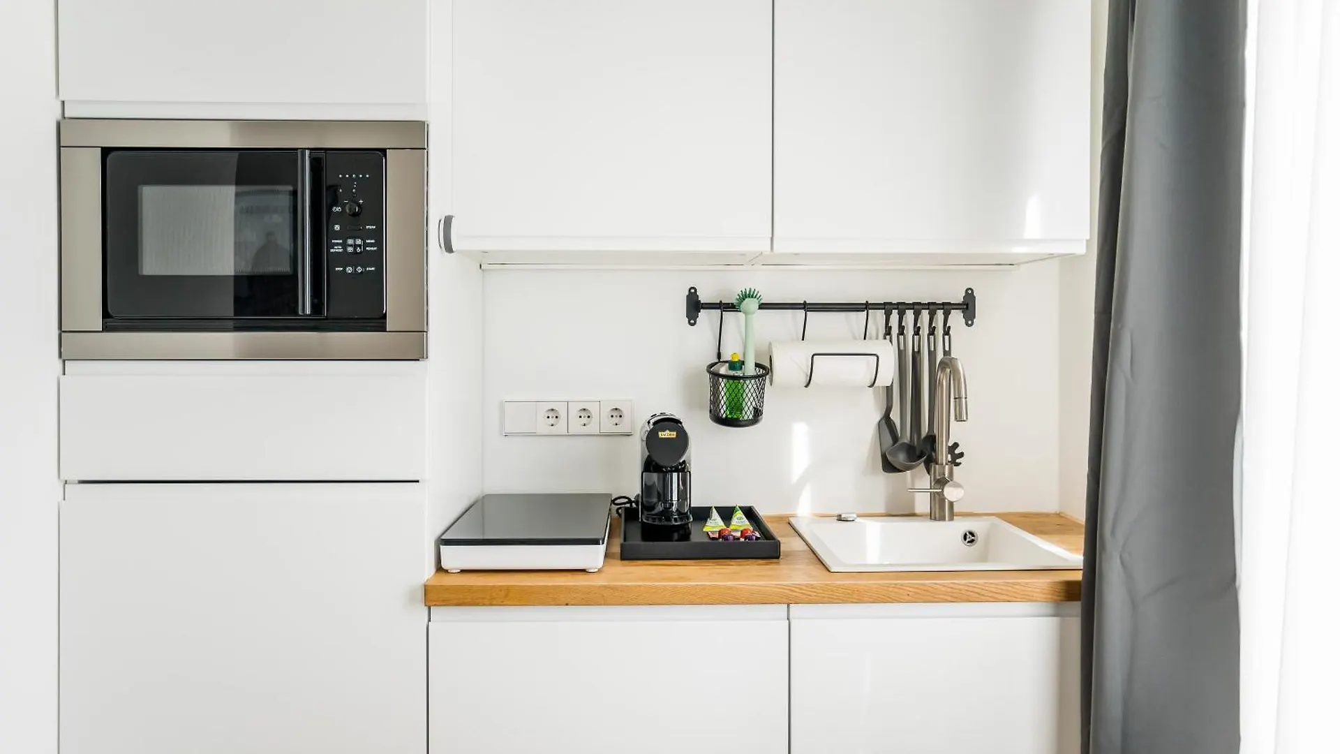 Homaris Apartments Schlueterstrasse Берлин Германия